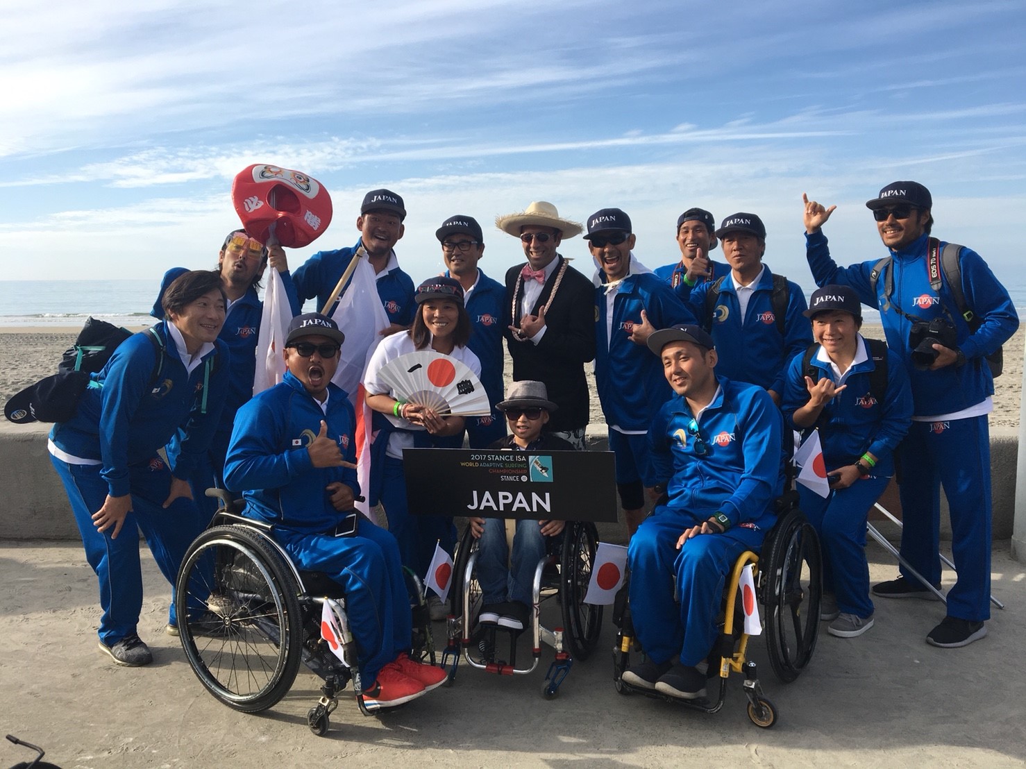 アダプティブサーフィンの様子3